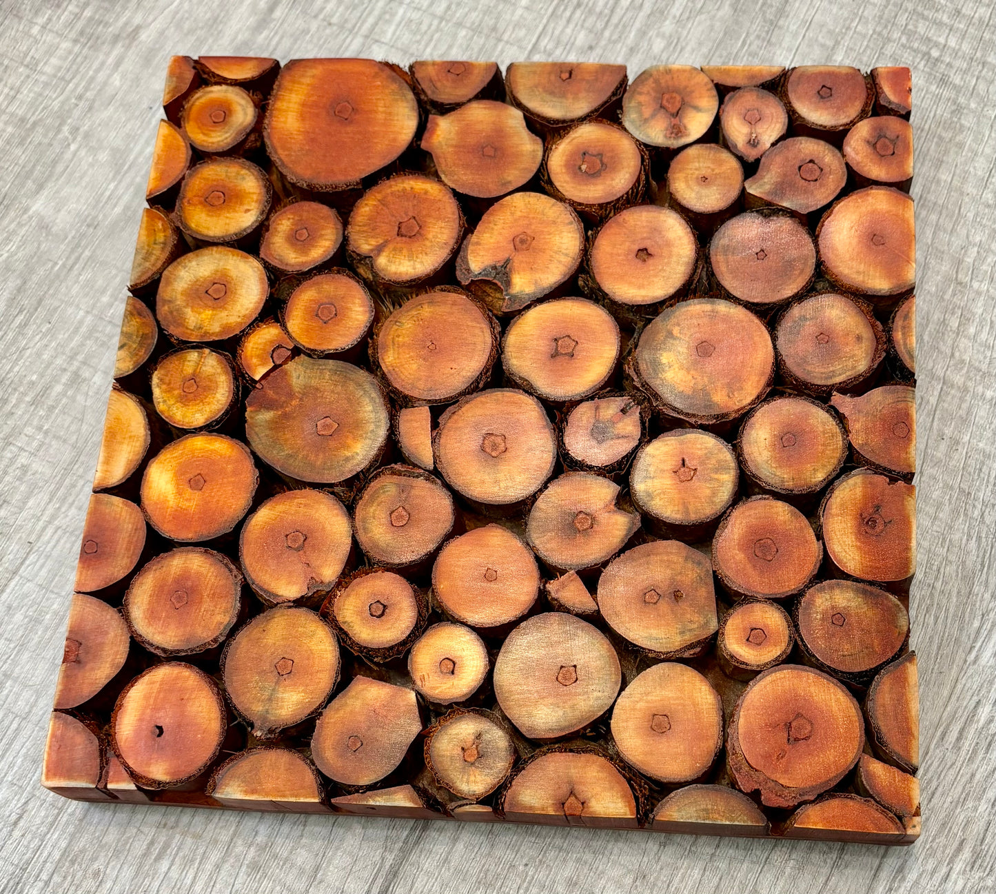 Live edge trivet