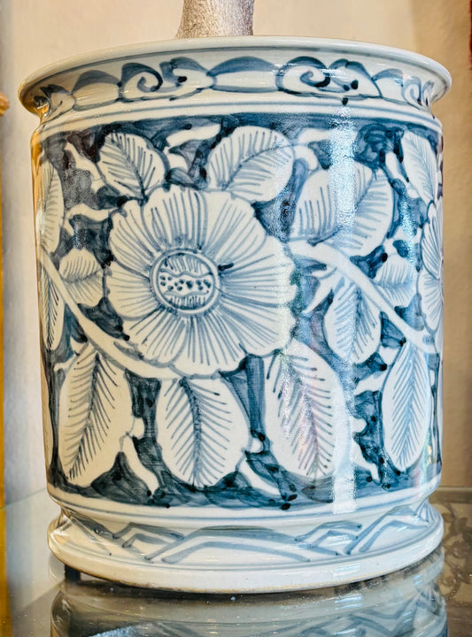 Cache Pot, Peony Blue & White w/Rolled Rim