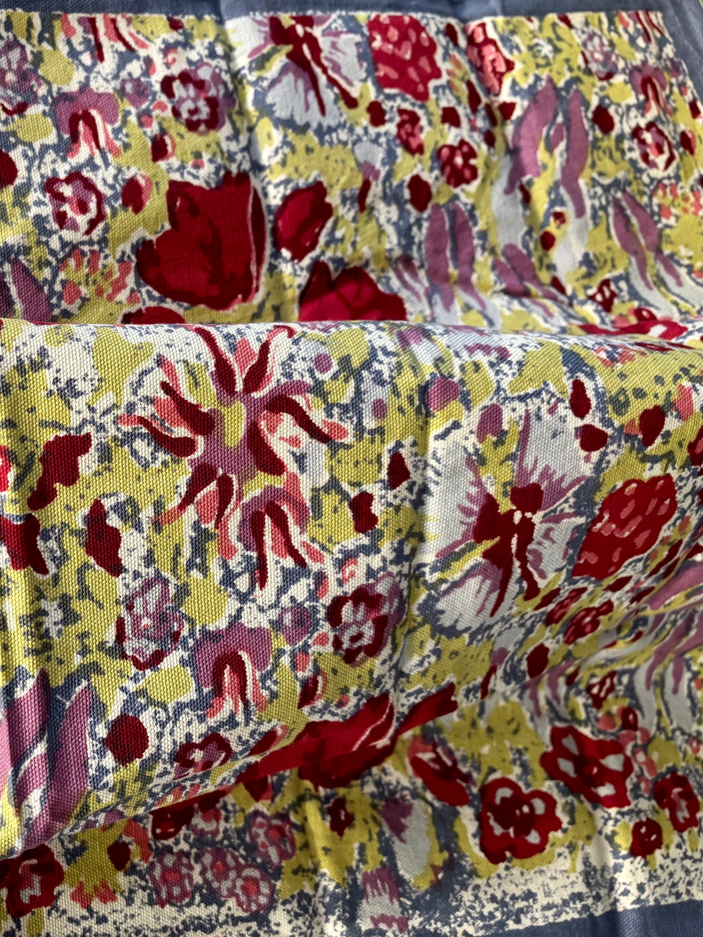 Jardin Tea Towel, Red & Gray