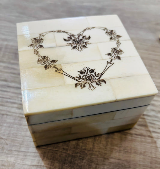 Heart Scrimshaw Bone Box