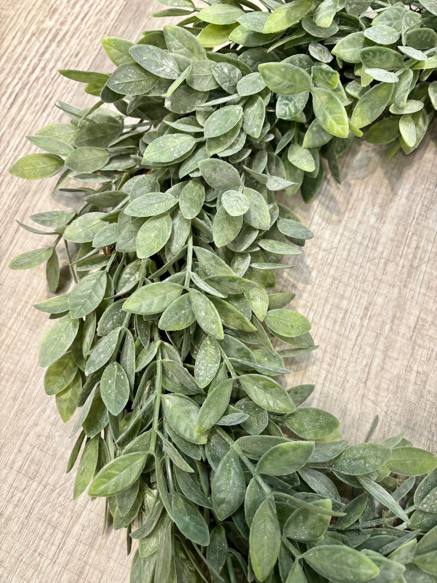 Tea Leaf Wreath