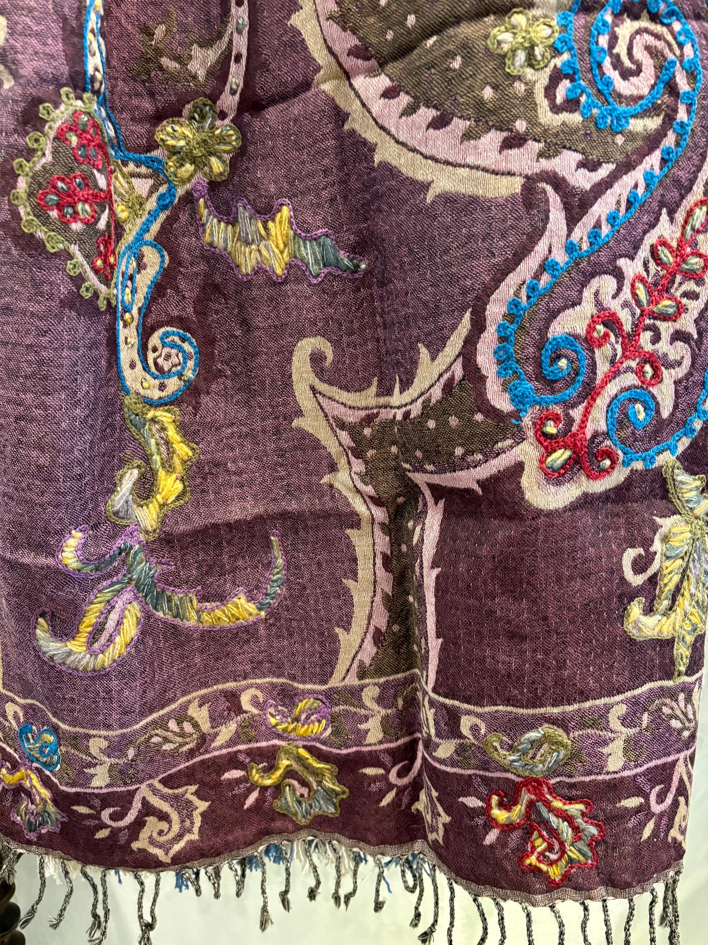 Woven Embroidered Women's Wool Wrap