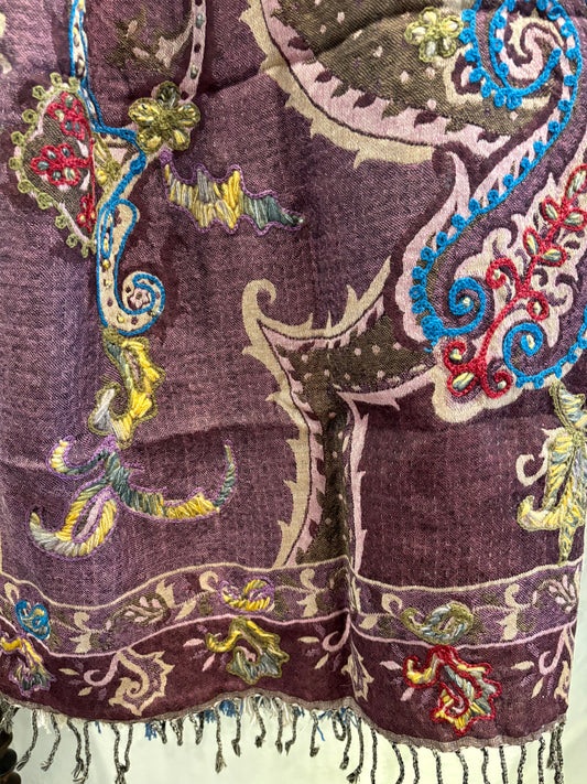 Woven Embroidered Women's Wool Wrap