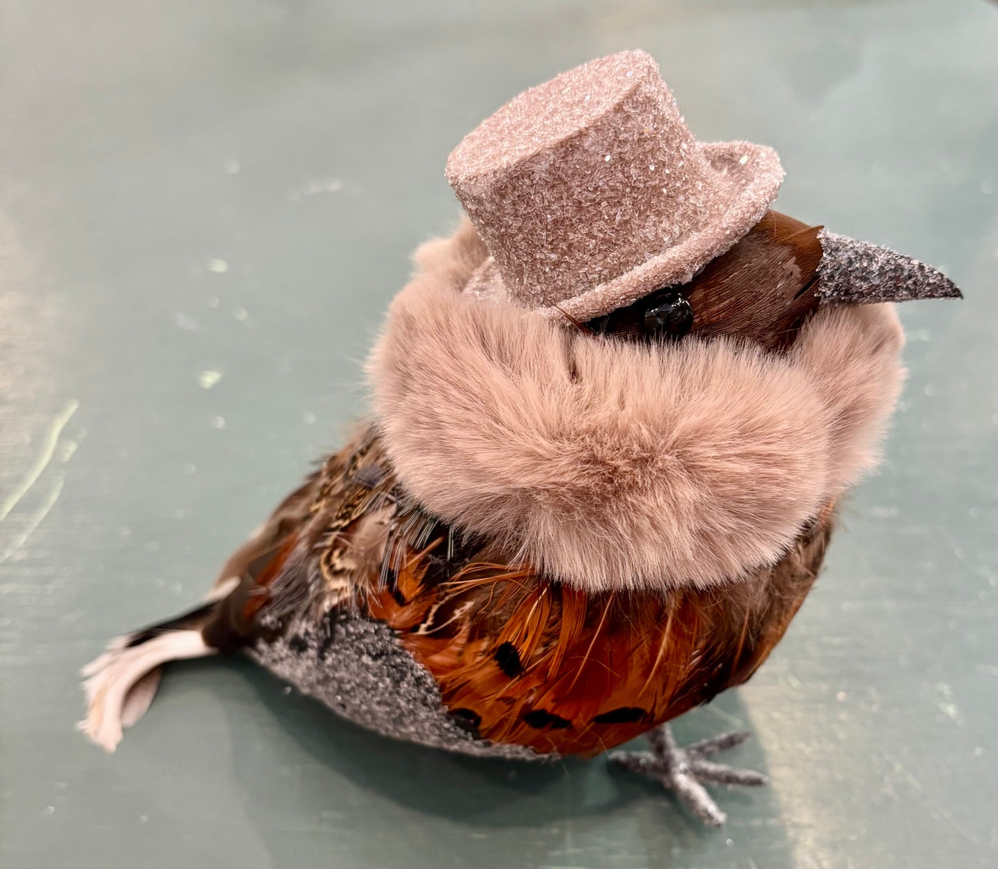 Chubby Sparrow with Hat/Chestnut Fur