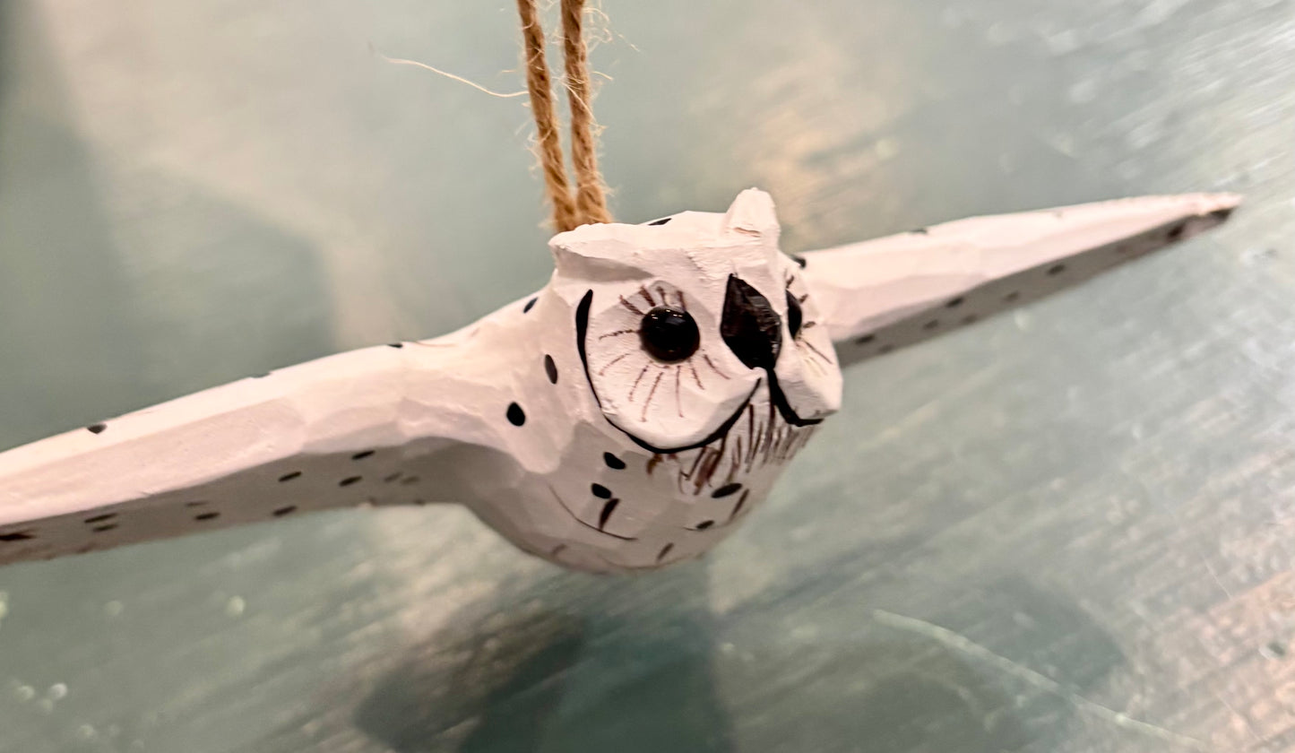Flying Owl Ornament/White