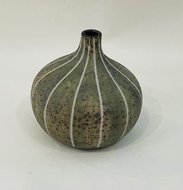 Vase, Tiny 'Congo' vase in matte porcelain