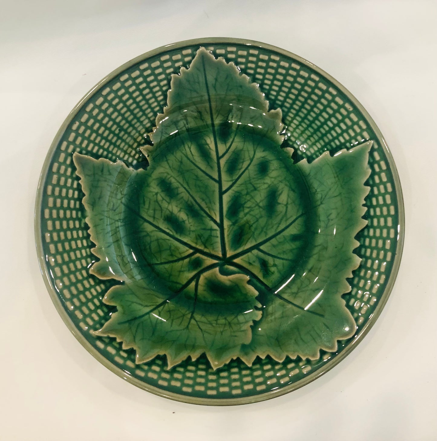 Green Glazed Grape Leaf Plate