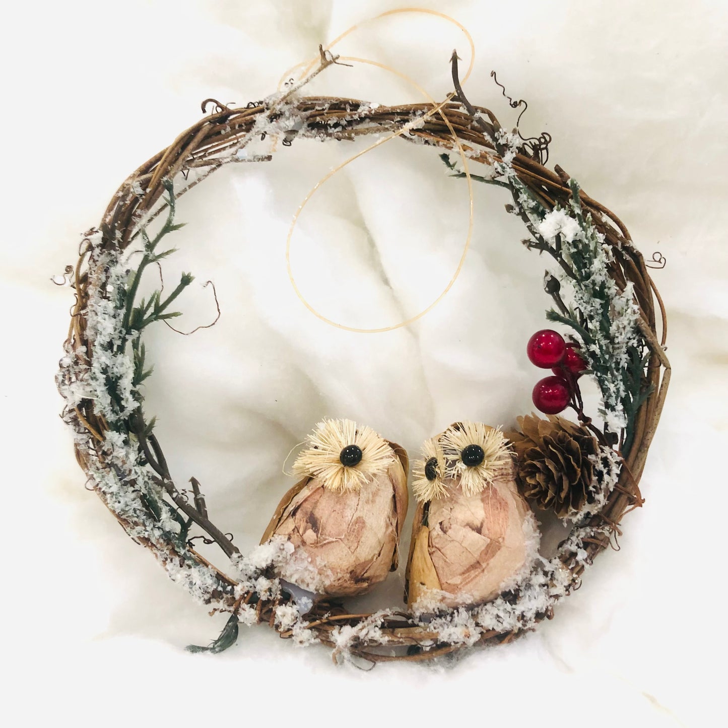 Twig Wreath with Pair of Love Owls