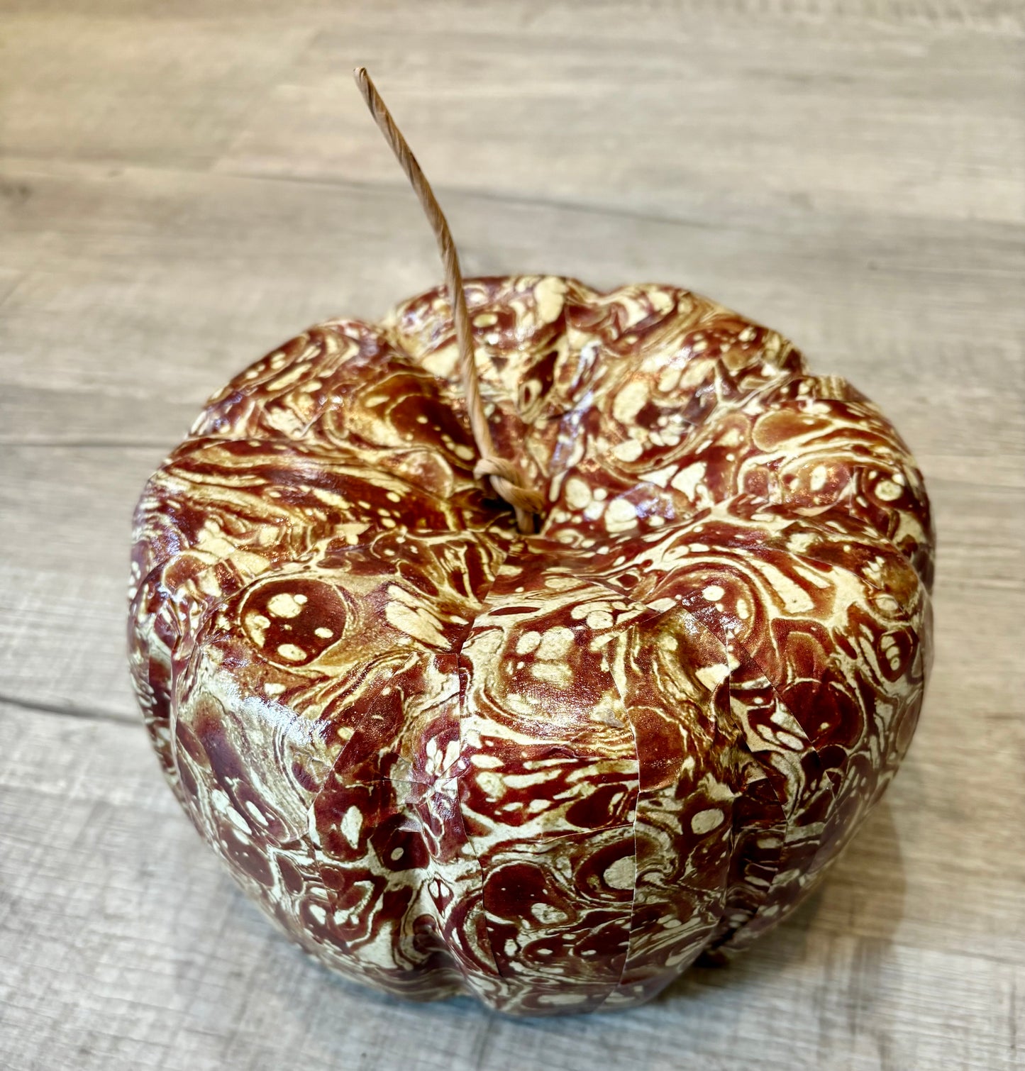 Marbleized Pumpkin, Medium