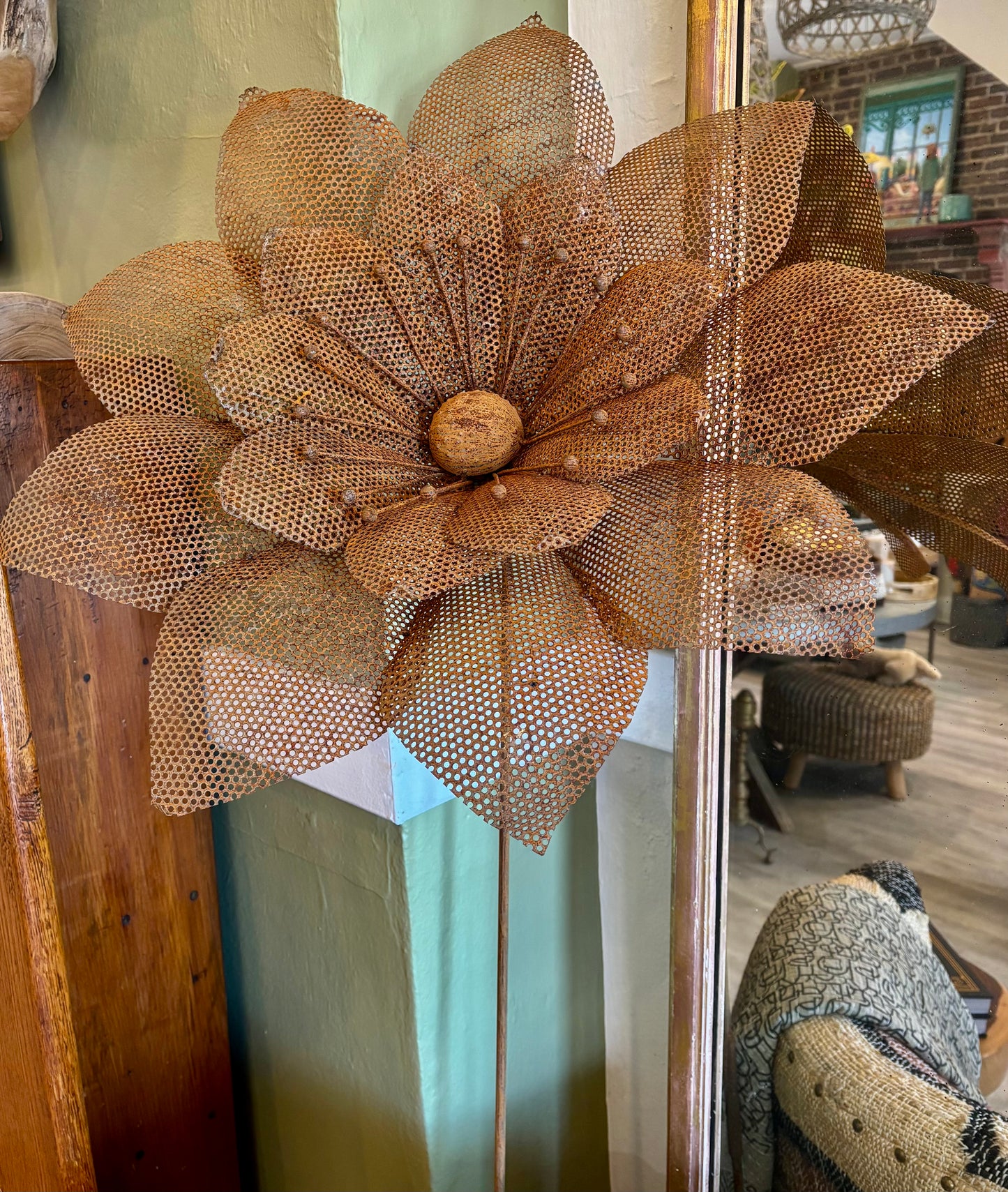 Grand Eonie Flower on Stake
