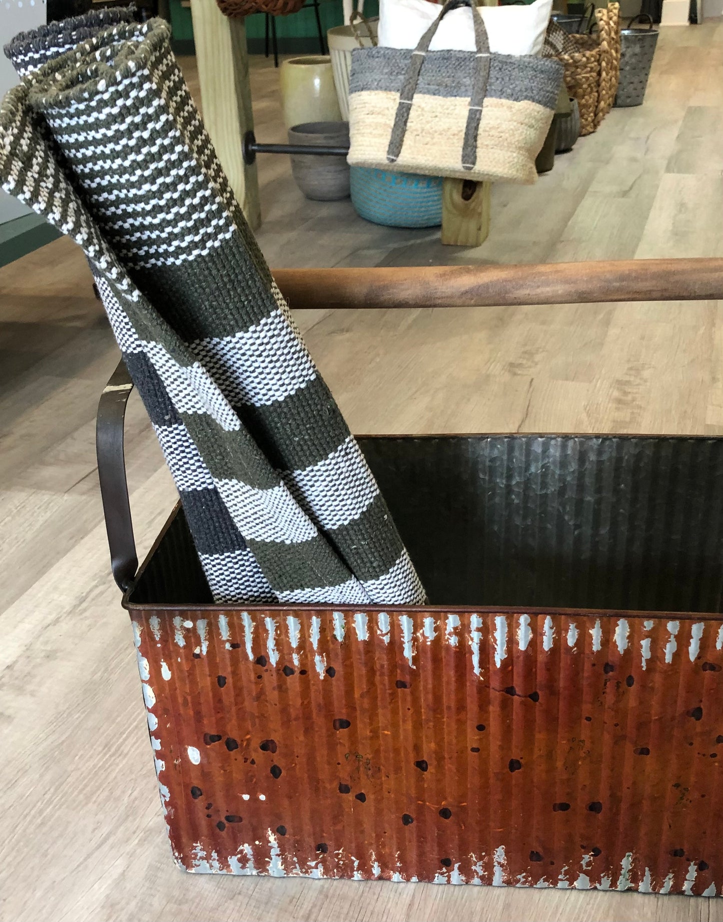 Metal Kindling basket/log carrier