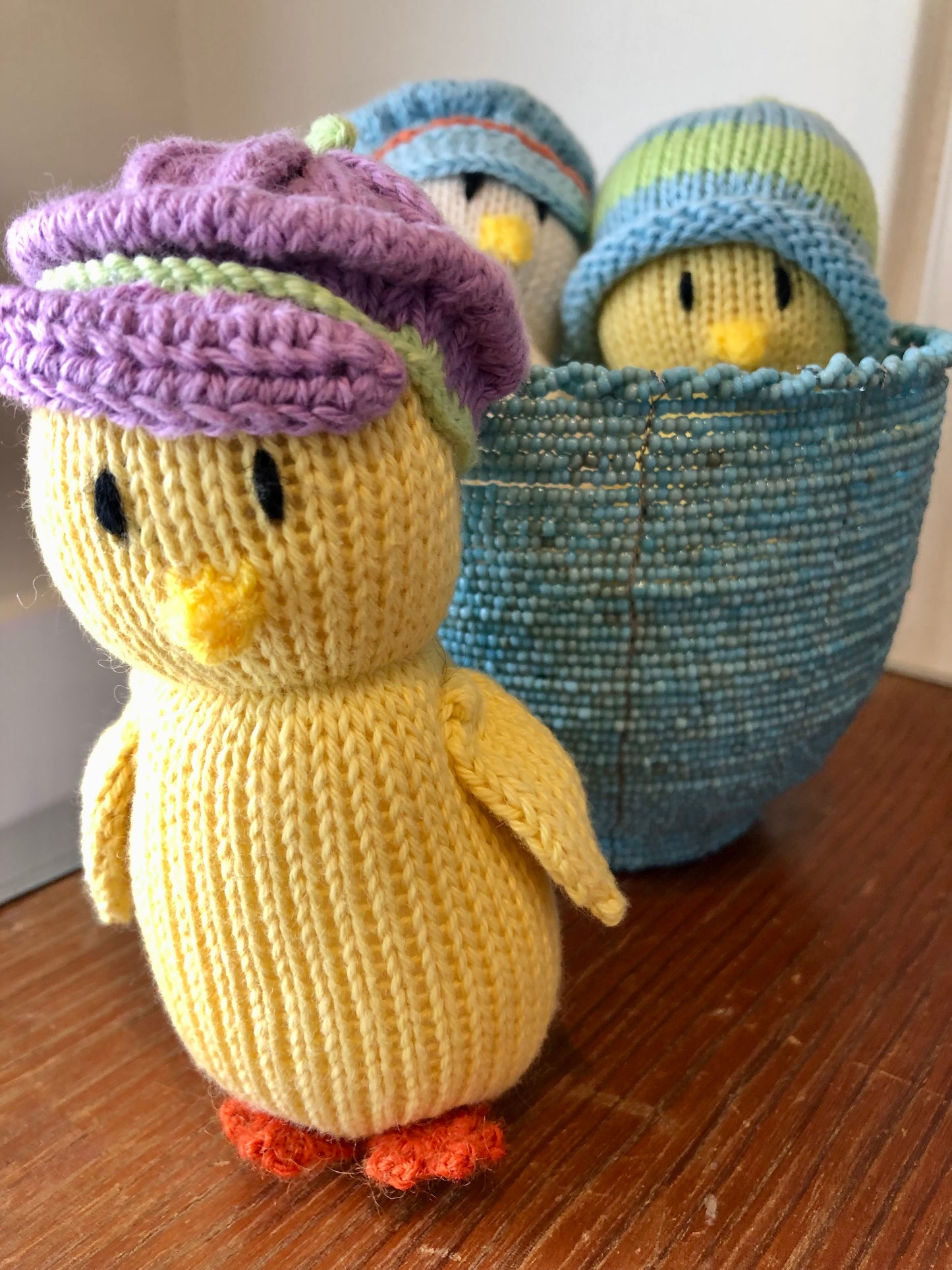 Knitted Chick w/Hats